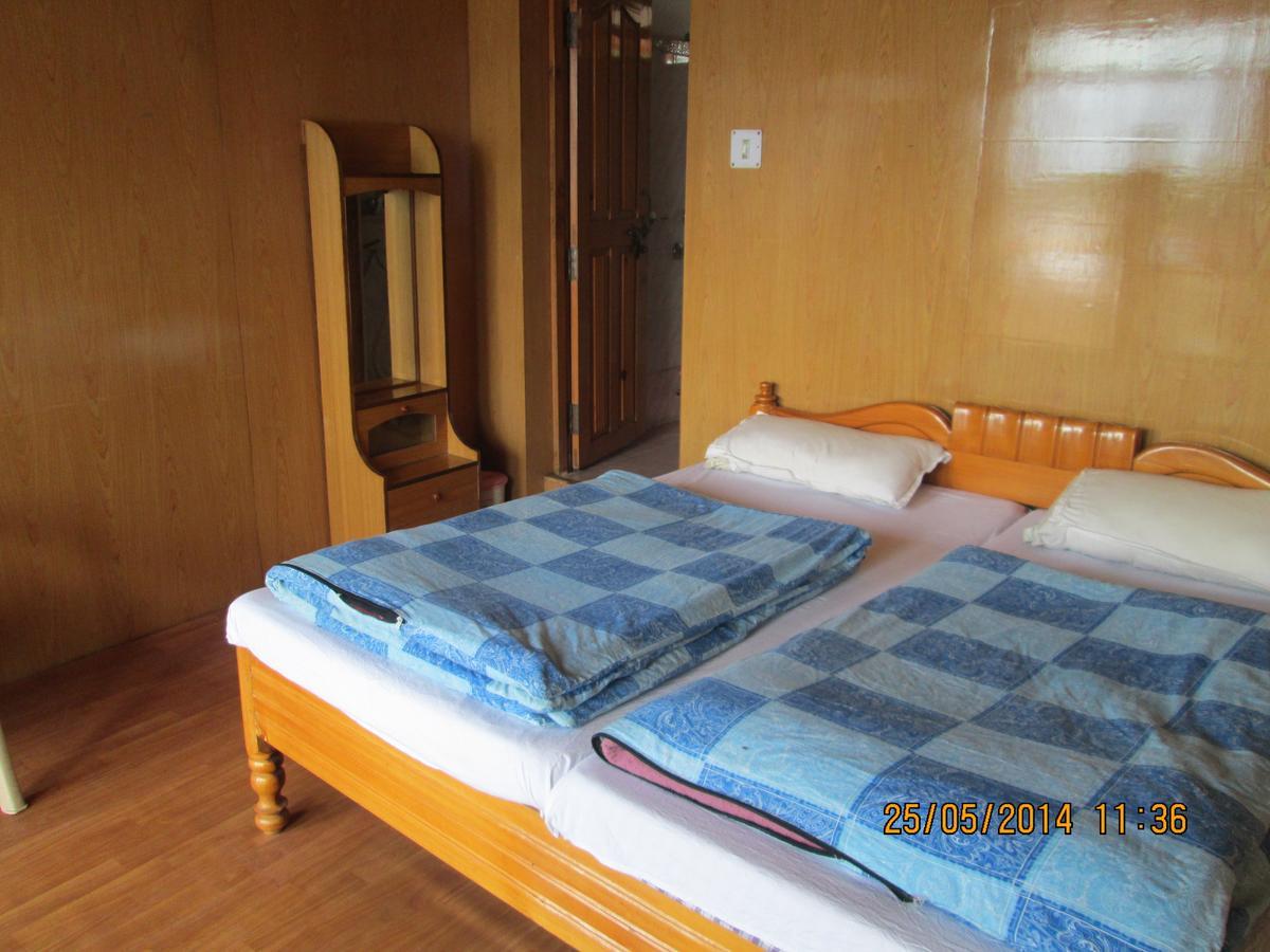 Pandey Lodge Buin Стая снимка
