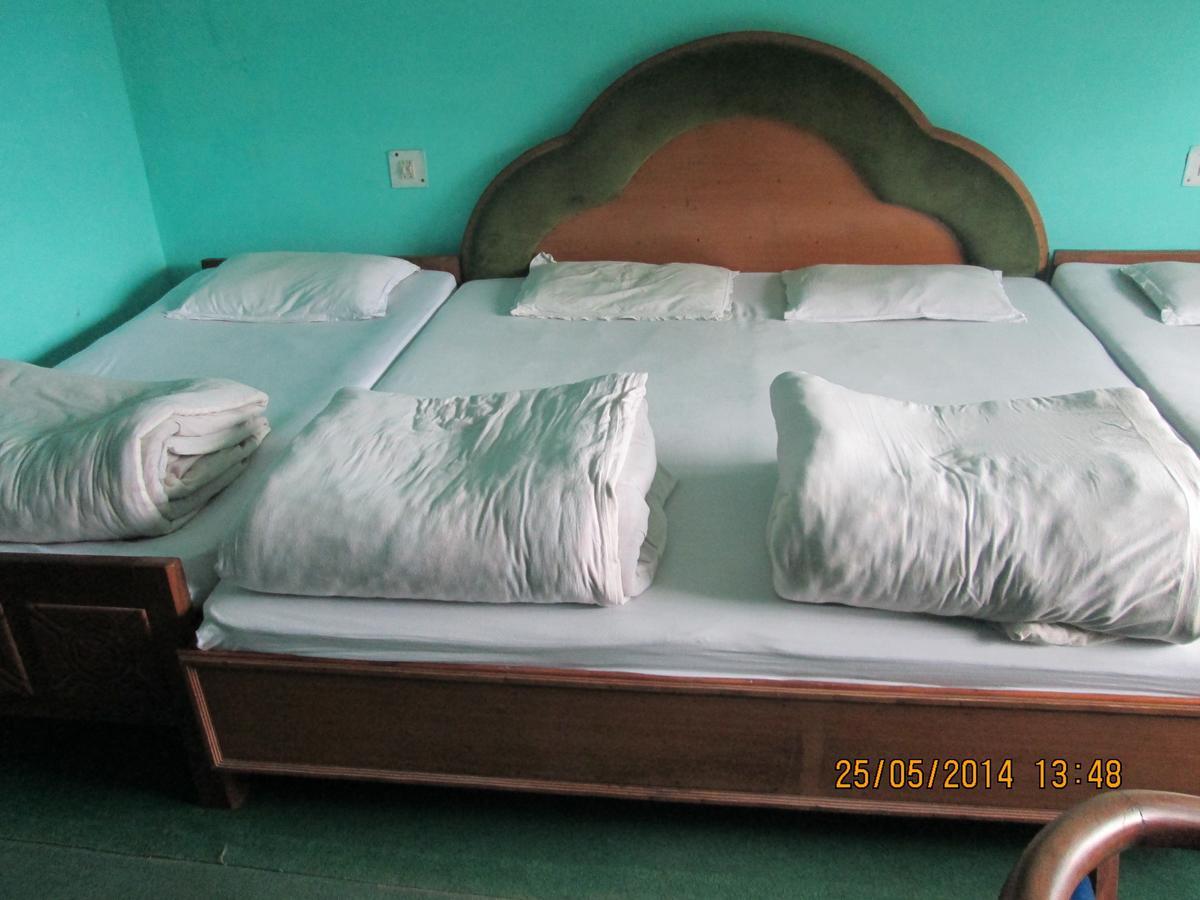 Pandey Lodge Buin Стая снимка