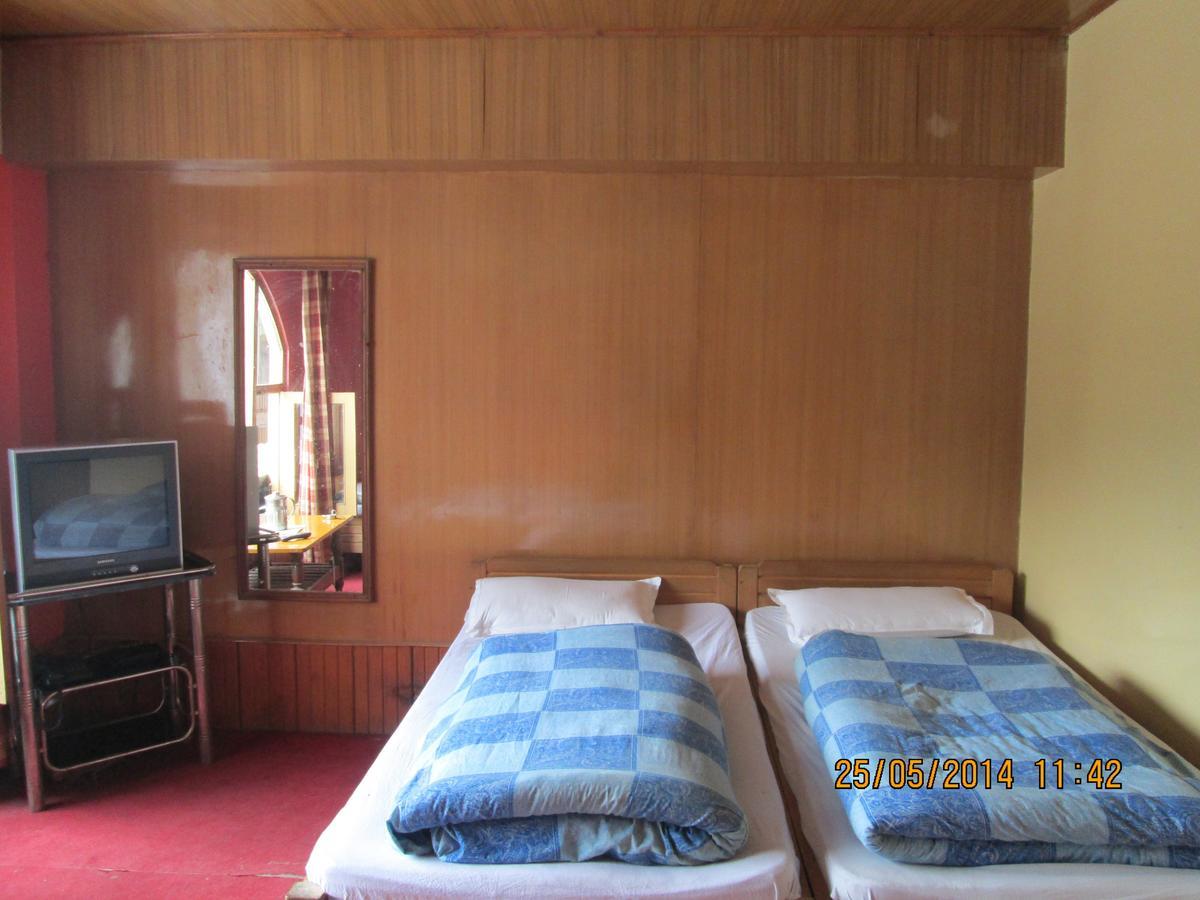 Pandey Lodge Buin Стая снимка